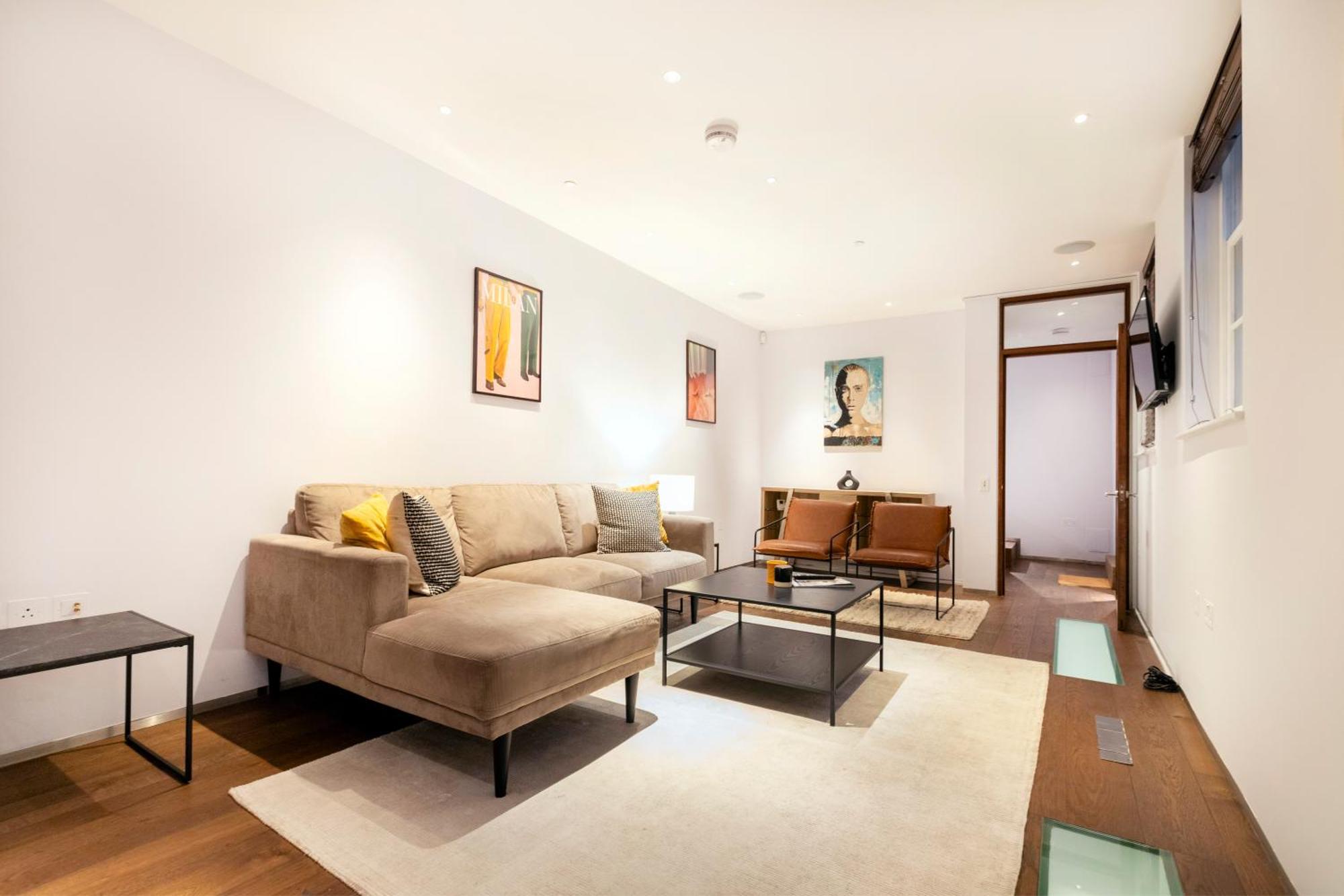 Gorgeous 3 Bed House In Paddington *