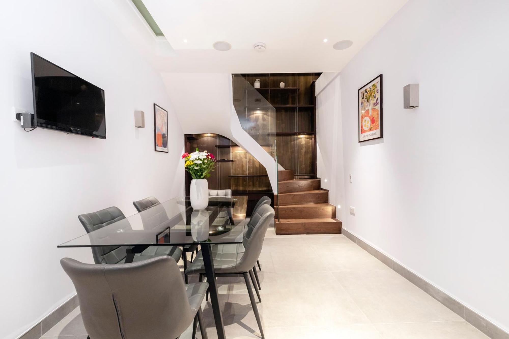 Gorgeous 3 Bed House In Paddington *
