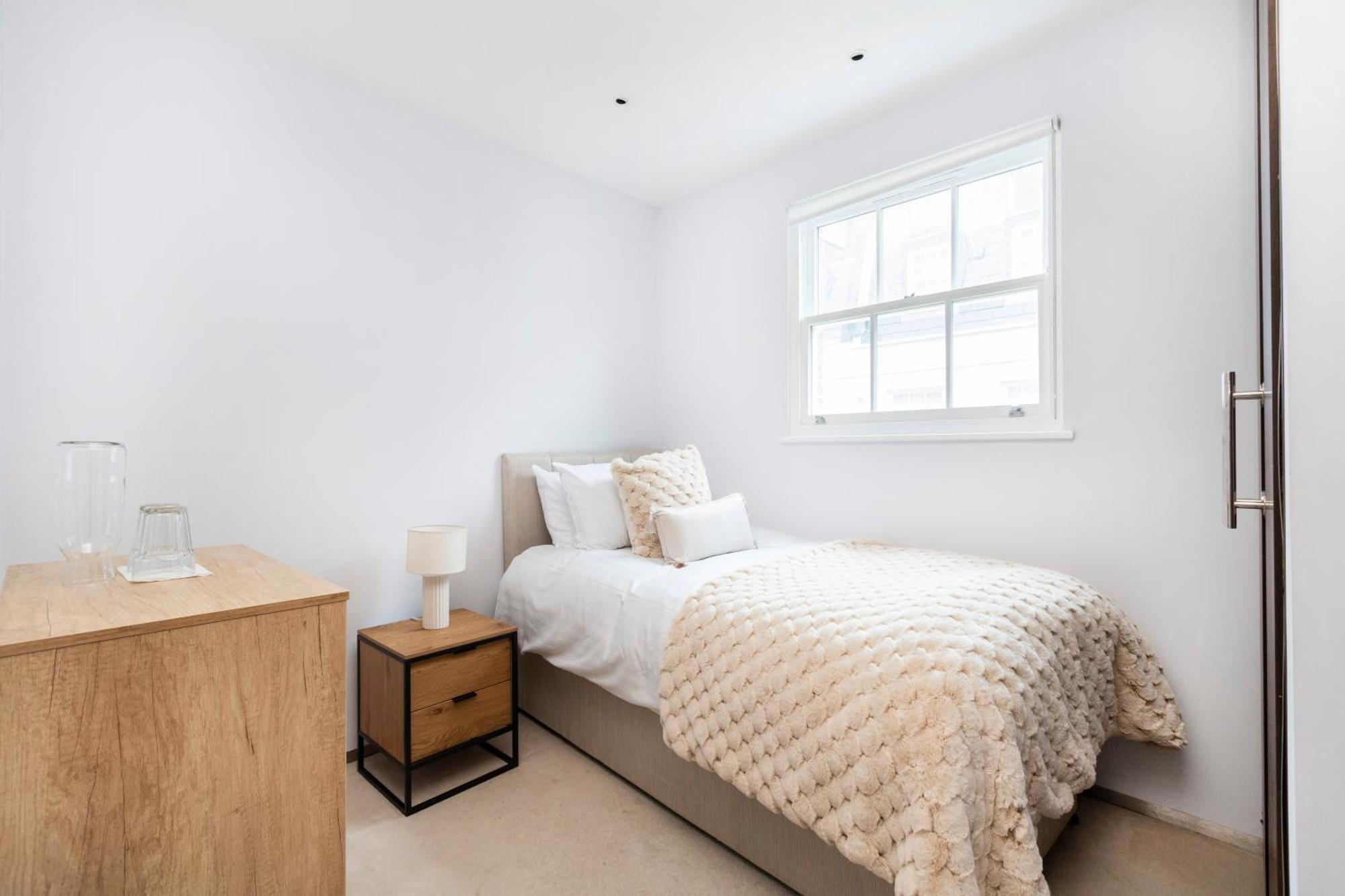 Gorgeous 3 Bed House In Paddington